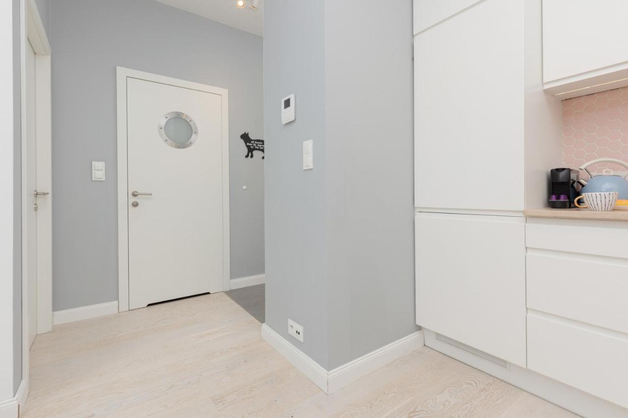 Sarmacka Apartment With Balcony Warsaw Wilanow By Noclegi Renters Екстер'єр фото